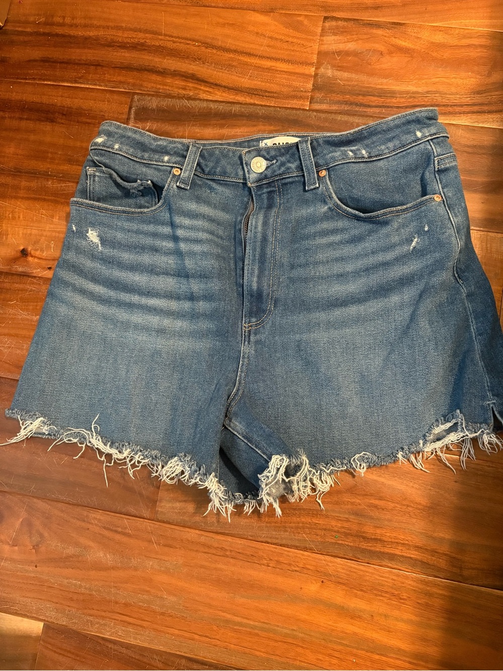 PAIGE Dani short Denim Shorts Size 31 High Rise Distressed Raw Hem (560)
